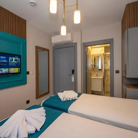 Lynda Hotel 4*