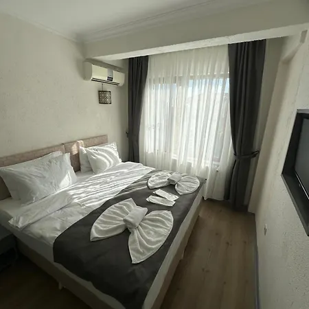 Hotel Big Orange Old 3*