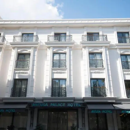 Antusa Palace & Hotell