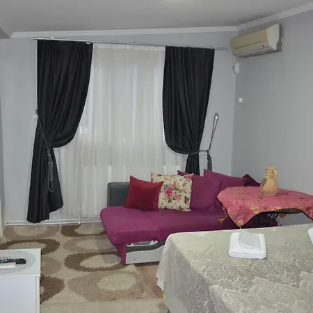 Aparthotel Isil *