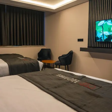 Cip & - Bakirkoey Center Hotel 4*