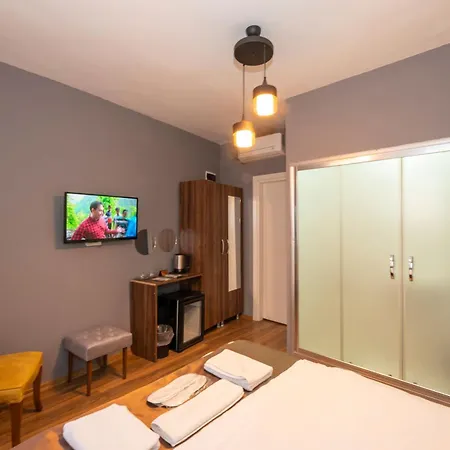 Boutique Taksim Отель *