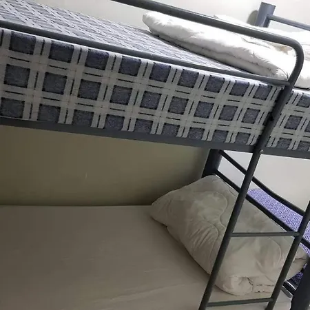 Grand Bella Vista Hostel *