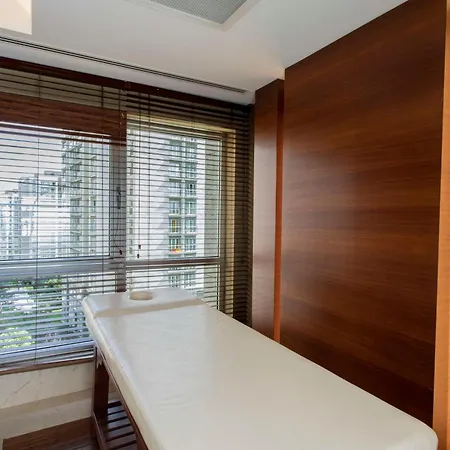 Hotel Radisson Residences Avrupa Tem Estambul