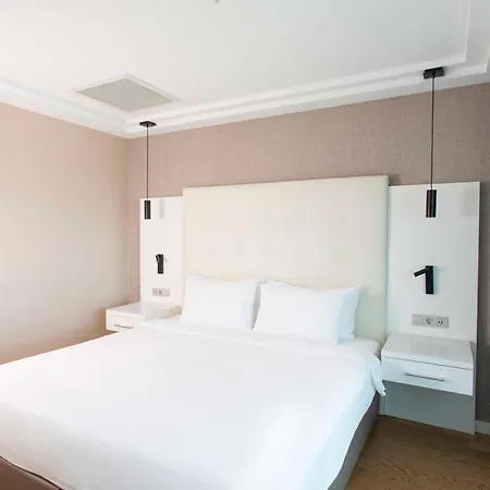 Radisson Residences Avrupa Tem 4* Estambul