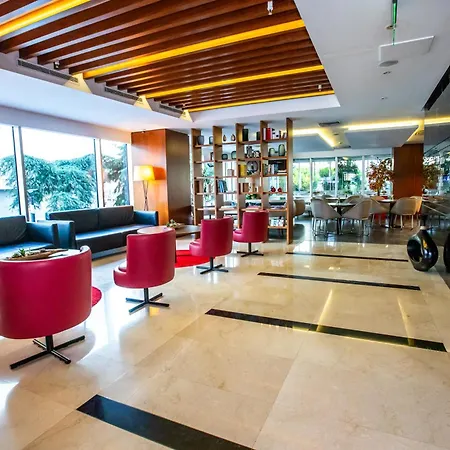 Ramada Encore Kartal 4* İstanbul