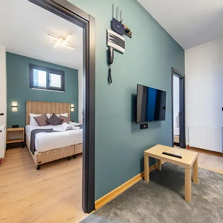 Mia Mia Aparthotel