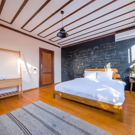The Kosk -5br With Turkish Bath- City Centre Istanbul