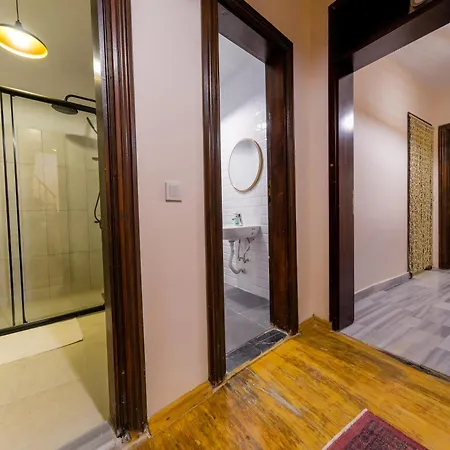 The Kosk -5br With Turkish Bath- City Centre