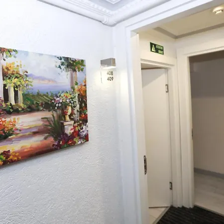 Skalion Hotel 4*