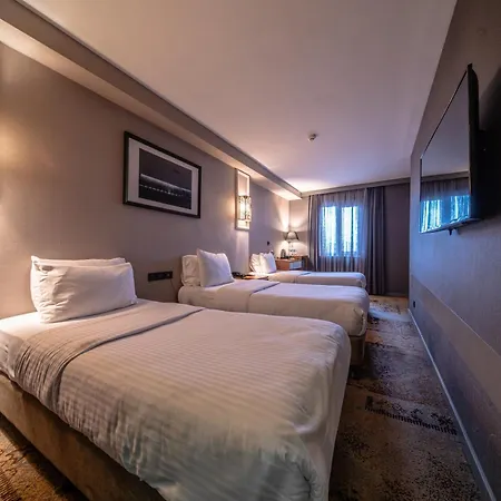 All Seasons Hotel 4*