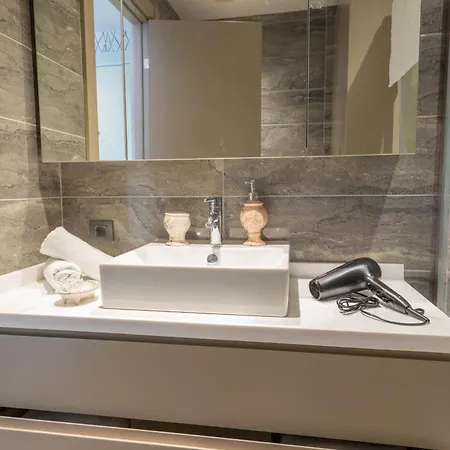 Apartment Superb Modern And Comfortable Flat In Istanbul