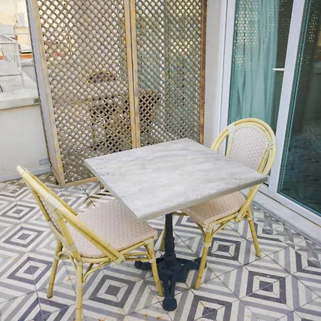 Triada Taksim - Special Category Κωνσταντινούπολη