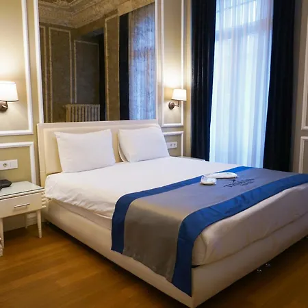 Triada Taksim - Special Category 4*