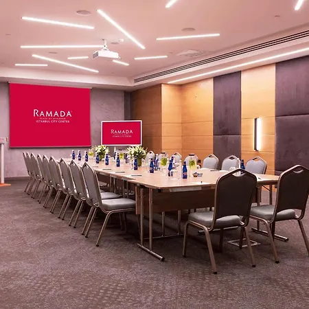 Ramada Plaza By Wyndham Center Estambul
