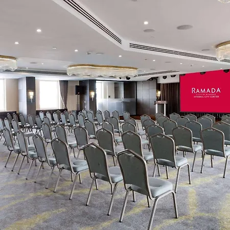 Ramada Plaza By Wyndham Center Estambul
