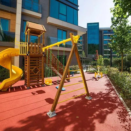 Hotel Radisson Residences Vadistanbul 4*