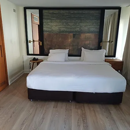 Hotell Miapera And Istanbul