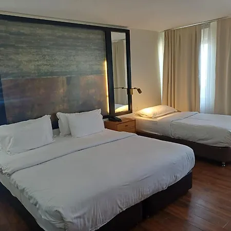 Hotell Miapera And Istanbul