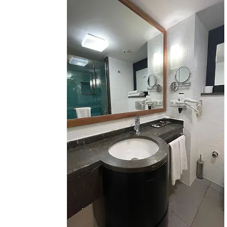Miapera And Hotell Istanbul