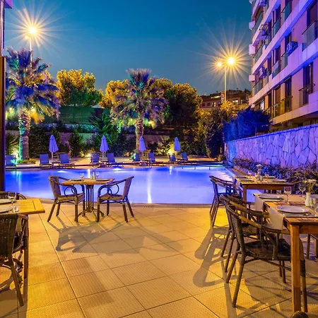 فندق ايليت دراغوس 5*