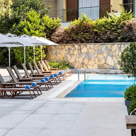فندق ايليت دراغوس 5*