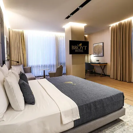 Otel Broyt 4*