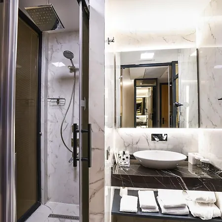 Otel Broyt 4*