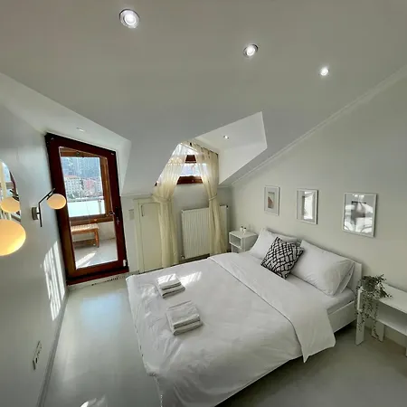 Kaplan Luxury Family Flat - 3 Bedrooms With Air Conditioning & Heating In The Apartment