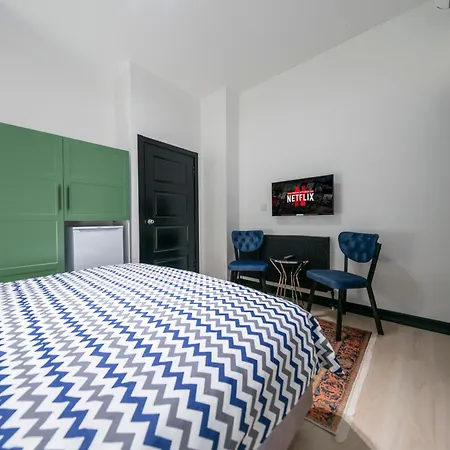 Hexa Apart Otel *
