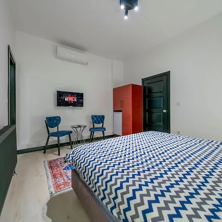 Hexa Apart Otel *