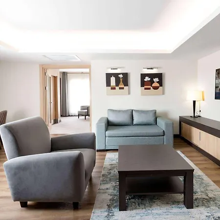 Ramada Plaza By Wyndham Center 5* Estambul