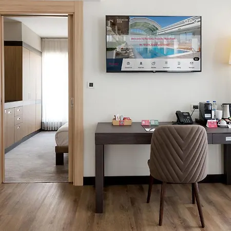 Ramada Plaza By Wyndham Center 5*
