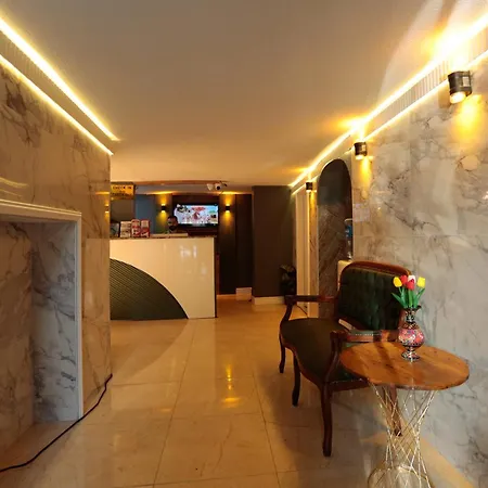 Hotel Newalla Old