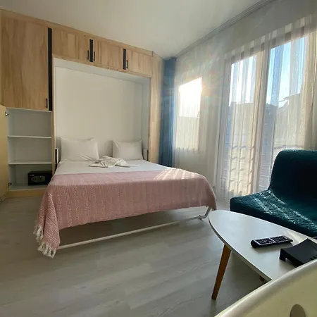 Hub Flats Hotel 4*