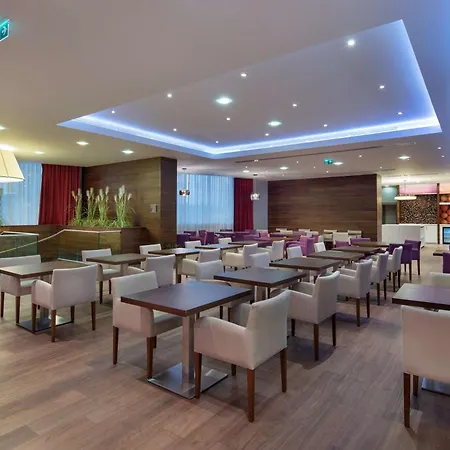 Hampton By Hilton Kayasehir