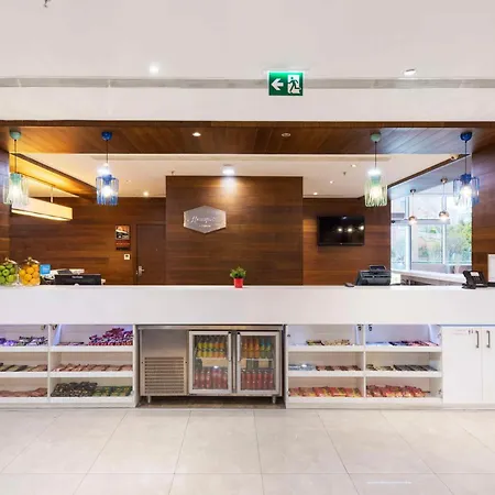 Hotel Hampton By Hilton Kayasehir Istanbul