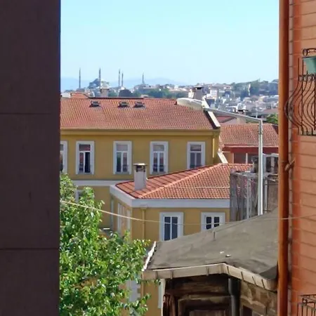 Gunes Hause Apartment *
