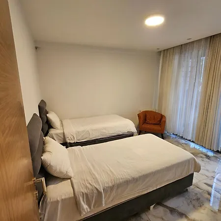 Perfect Taksim, 2 Bedroom, Pool, Gym, Sauna * Istambul