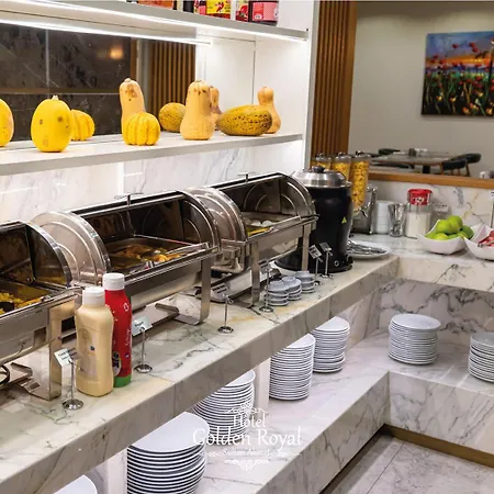 Hotel Golden Royal & 4*