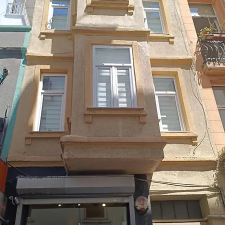 Gunes Hause
