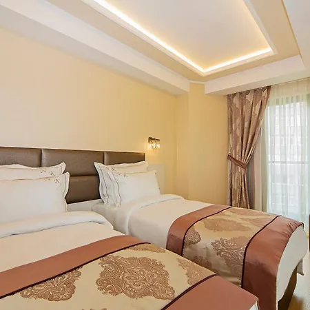 Grand Naki Hotel 3*