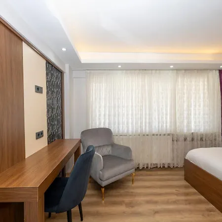 Hatem's House In Taksim Apartment