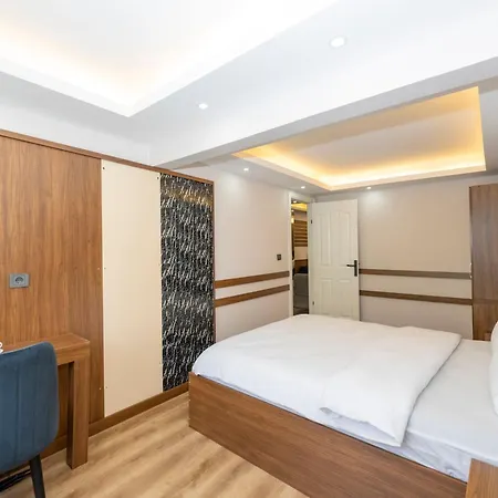 Hatem's House In Taksim Apartment