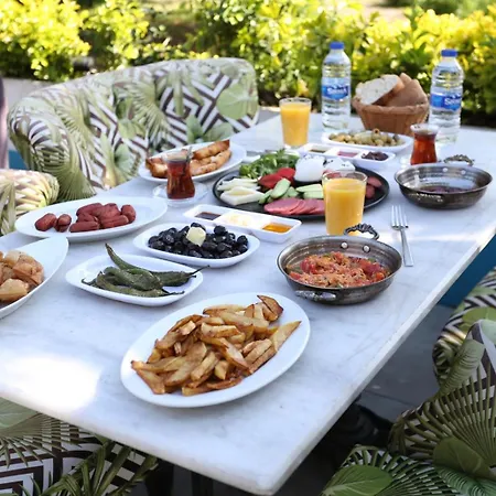 Otel Turkuaz 3*