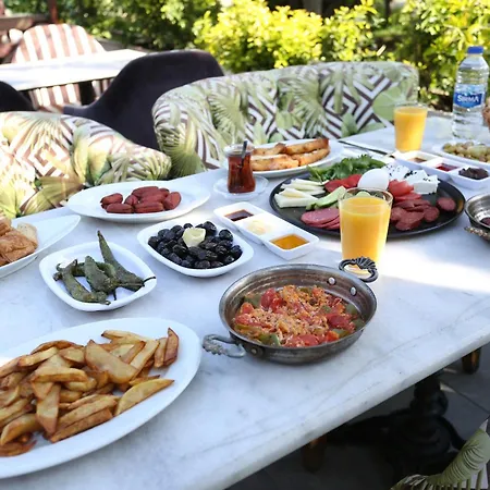 Otel Turkuaz 3*