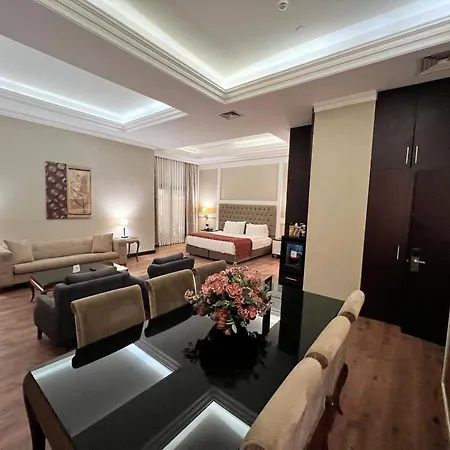 Ramada By Wyndham Merter Hotel