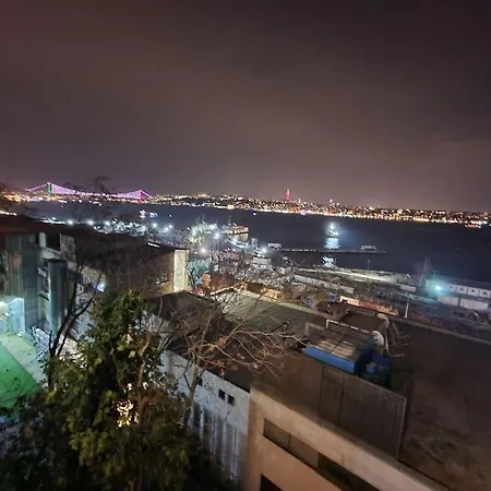 Panoramik Bogaz Manzarali Daire Istanbul
