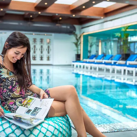 Burgu Arjaan By Rotana 5*