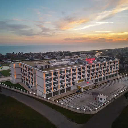 Hotel Ramada Plaza By Wyndham 5*